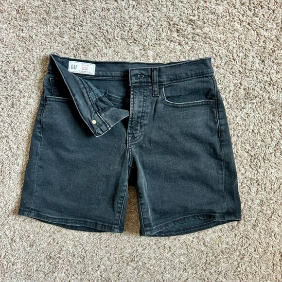 Womens' GAP Black Denim Mid-Rise Shorts - 5" Inseam I Size 28 - Picture 1 of 4